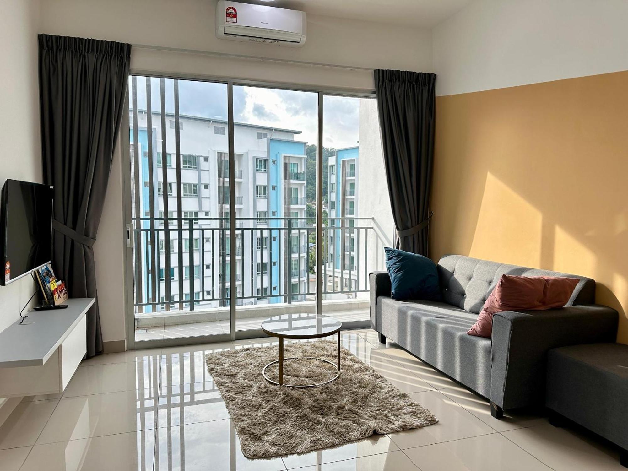 Bayu Temiang - 5pax Pool View * Seremban