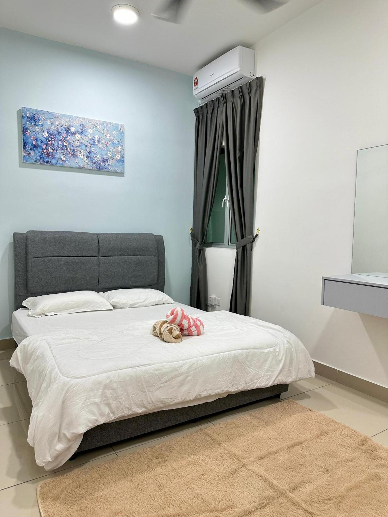 Bayu Temiang - 5pax Pool View Pangsapuri Seremban